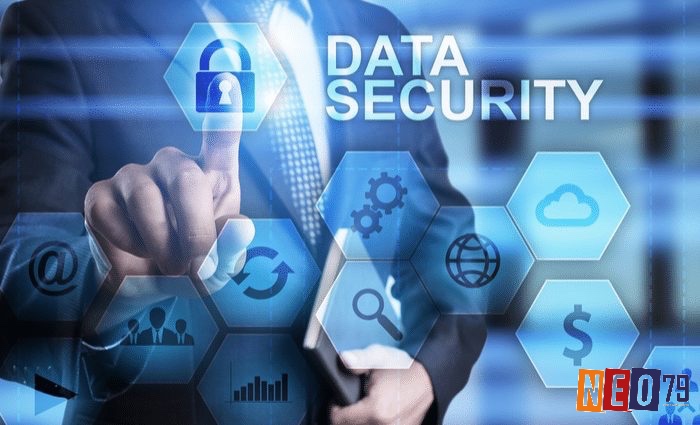 Biểu tượng khóa SSL, xác thực hai yếu tố và tường lửa bảo vệ hệ thống, người chơi cần kích hoạt xác thực hai yếu tố và kiểm tra email riêng biệt.