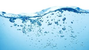 Giải mã giấc mơ thấy nước đánh số gì giúp đề thủ trúng?